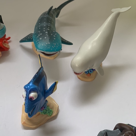 Finding Nemo Disney Pixar Mini Figures Lot of Eleven - Picture 3 of 7